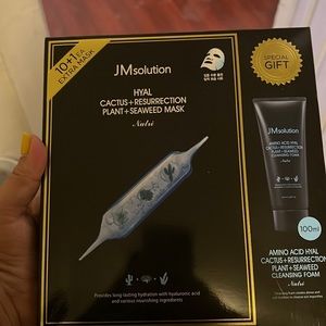 Cactus + resurrection plant + seaweed mask